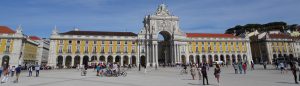 praça do comércio mit arco da rua augusta